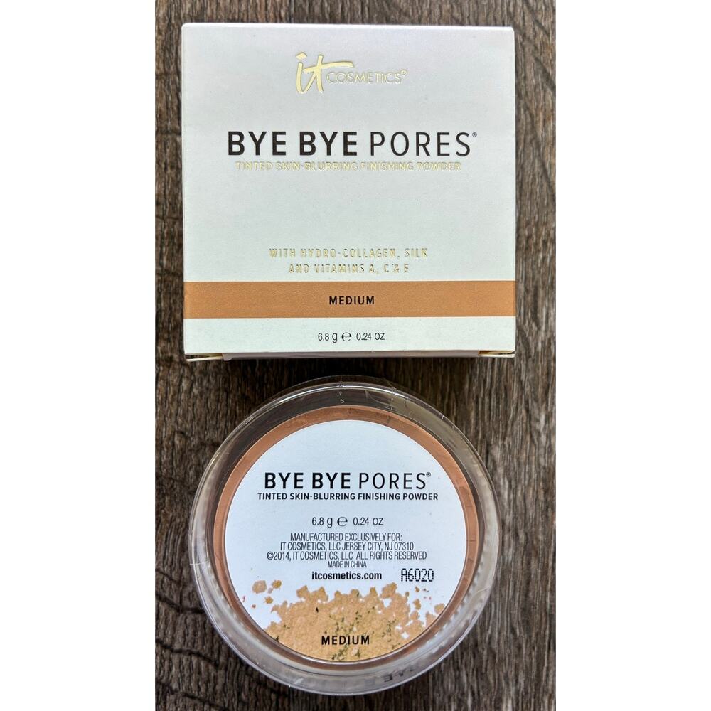 it cosmetics bye bye pores finishing powder tinted medium NWT